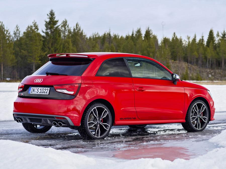  Audi S1 (8X) 2014 года  (WW) (фото 12 из 26)